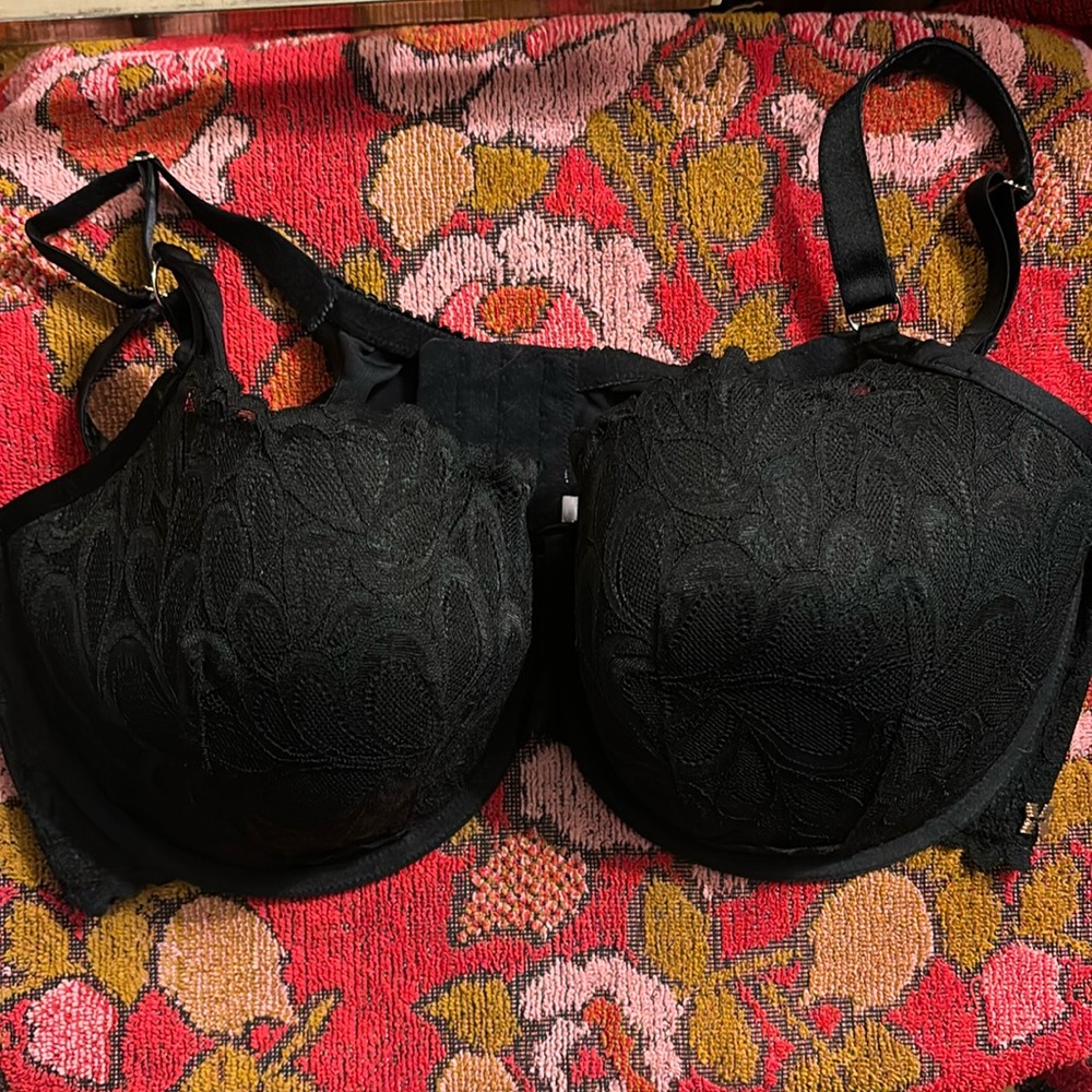 Savage X Fenty Lace Underwire Bra Size 42D Black